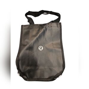 LULULEMON  ATHLETICA REUSABLE TOTE BAG. BLACK AND WHITE.